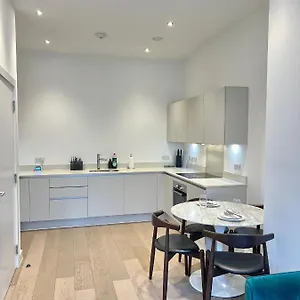 Luxury Modern 1 Bed London